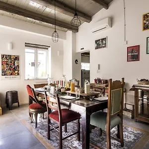 Ad Hoc Couette-café